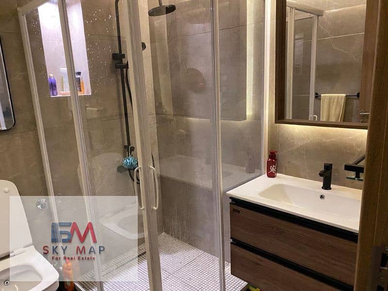 7 7f4016fe-ac93-4539-ad34-72bf816cd7a6. jpg