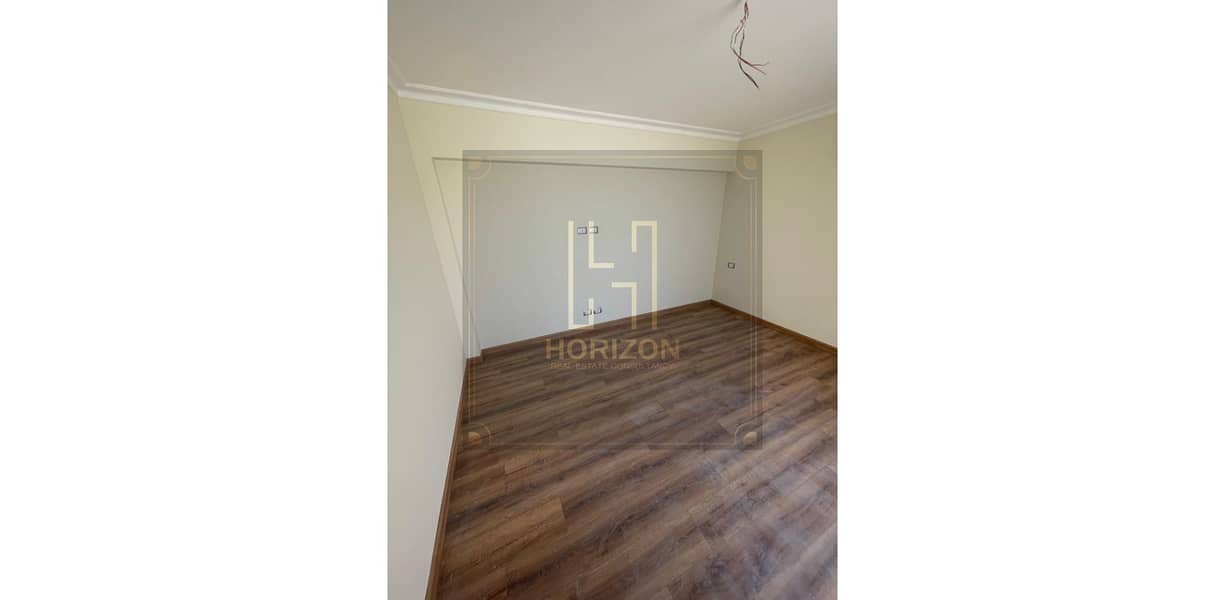 6 WhatsApp Image 2025-11-13 at 4.59. 13 PM (2). jpg