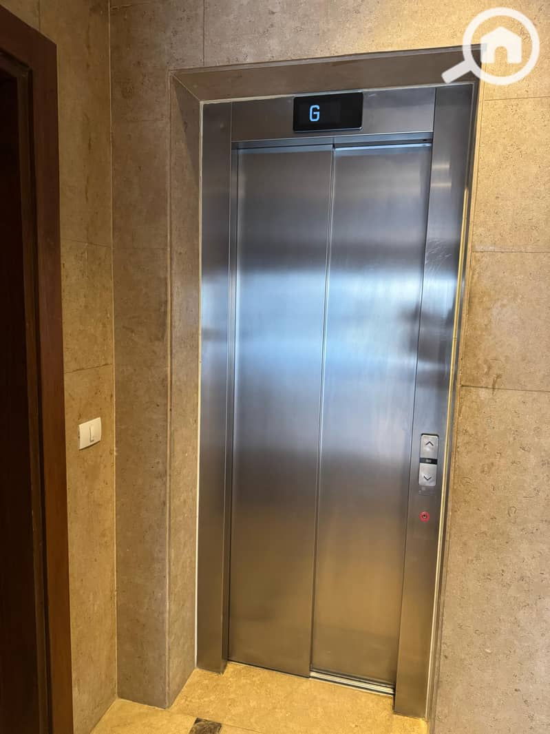 6 8d0b0419-6604-4287-8533-b8b8495a12b8. jpg