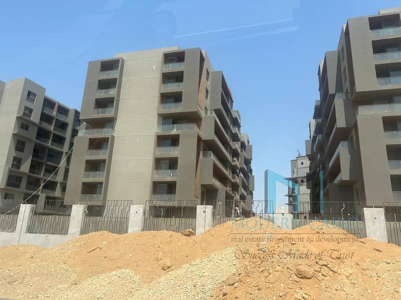 2 WhatsApp Image 2025-11-27 at 23.56. 04_578602f8. jpg