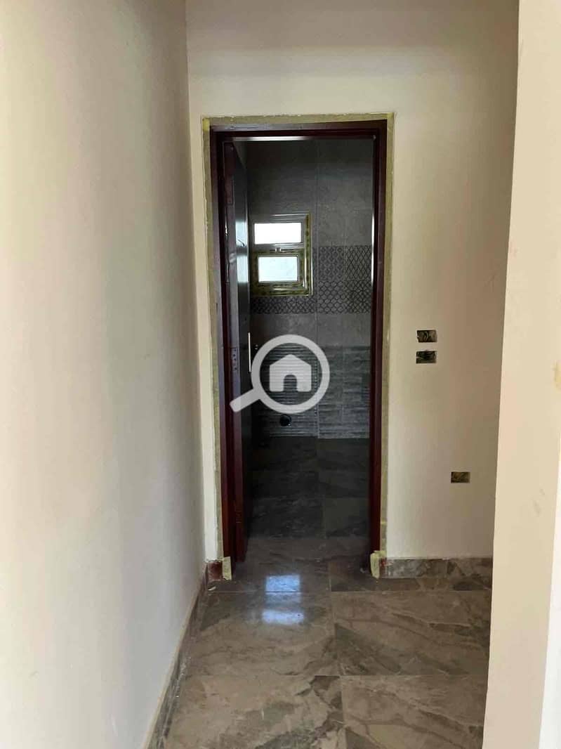 6 cf8a6fde-3101-4771-814b-9a3671008ff3. jpg