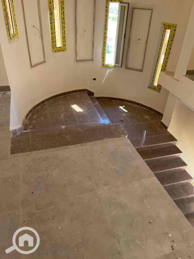 9 a42d85b8-c684-40e6-a8f8-99b170f2d093. jpg