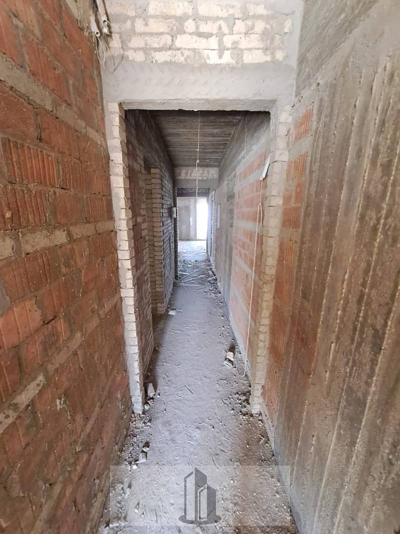 4 09ee5c22-f9a8-4f98-b908-b7df396414b6. jpg