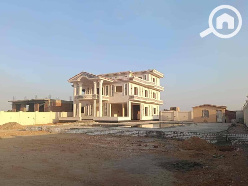 6 e55d3c95-9cd8-4451-bac8-fbf6b89e7467. jpg