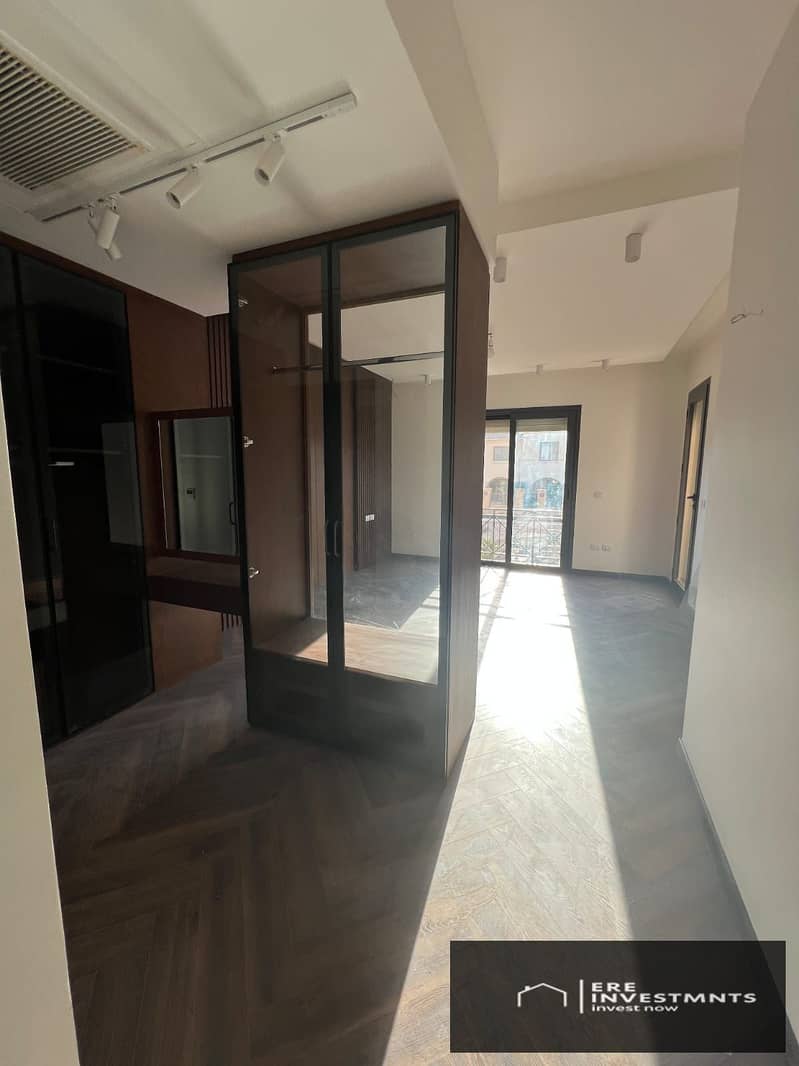 6 64d729ae-6d87-4aa3-a245-3476474f1cf9. jpg