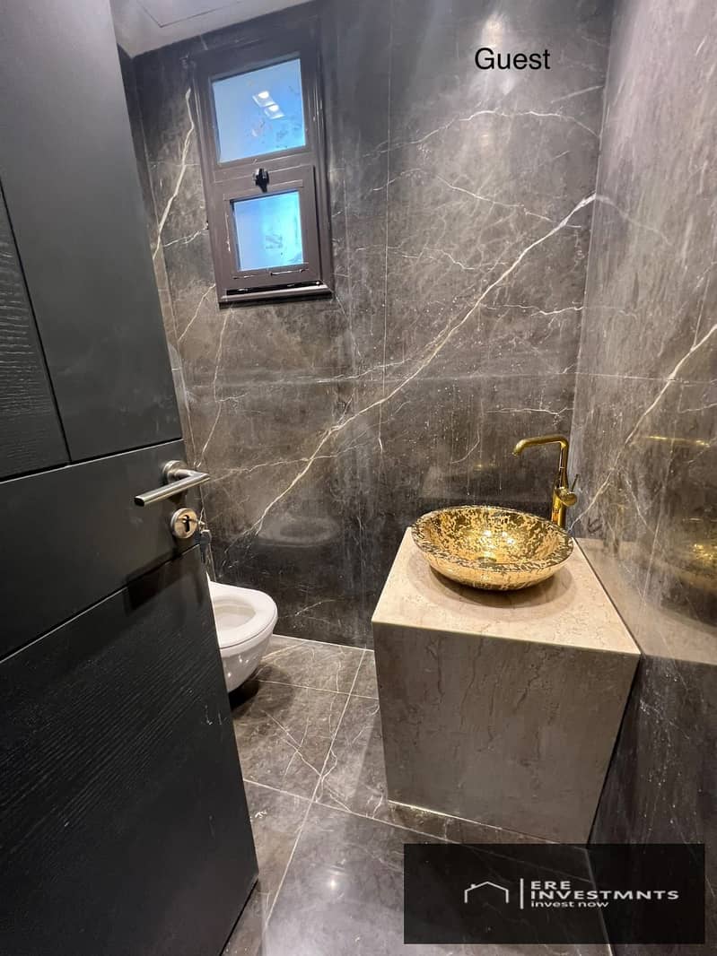 10 108d636b-2b6a-4442-97f3-db6c8d69eb6a. jpg