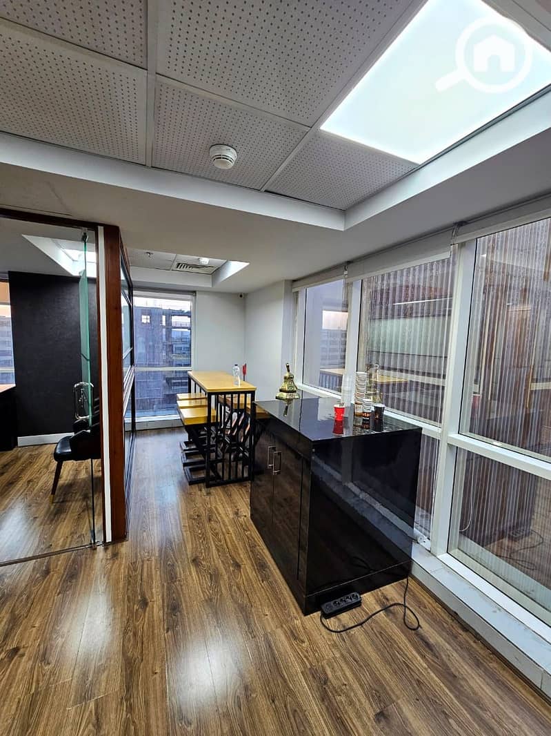 4 e48d65b8-b04a-488d-b777-9673c10f9806. jpg