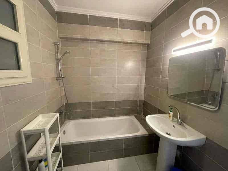 8 0bec2800-ed0d-4f66-ba27-ba97ffae3d51. jpg