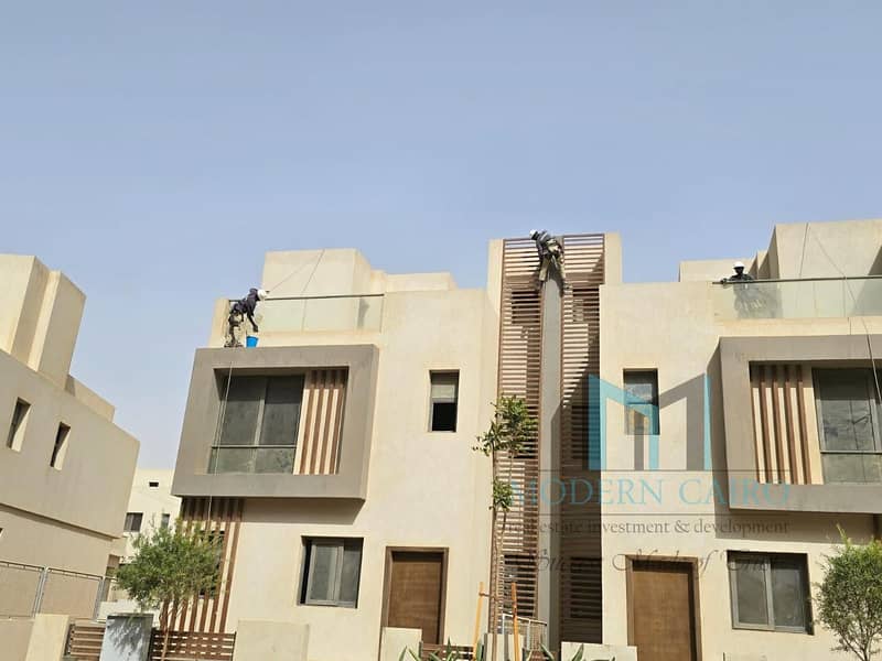 6 WhatsApp Image 2025-11-27 at 23.56. 05_b7f7cd81. jpg