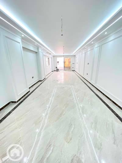 شقة 4 غرف نوم للايجار في سابا باشا، الإسكندرية - IMG_4718. jpg