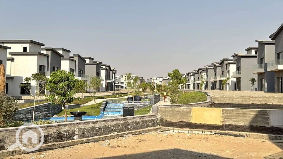 12 564200223_2287211045075130_2697521068777105705_n. jpg