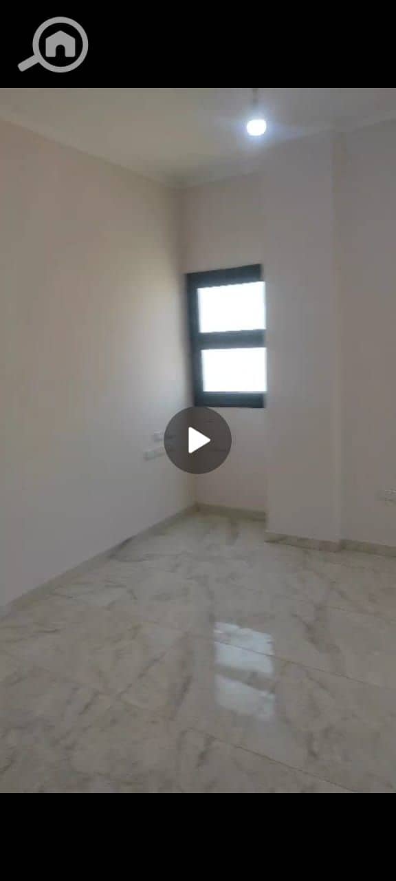 35626373-f316-4a51-b420-3e8f53fcae32. jpg