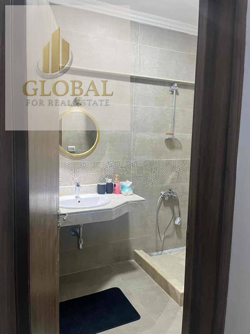 8 8f244476-bacb-4b43-ab08-baab25e50fbd. jpg