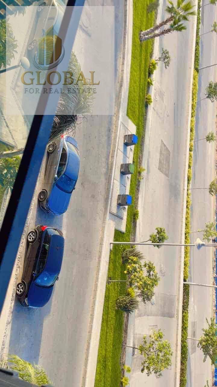 14 37b80598-fae7-447a-9c6d-26f1e76ce98d. jpg