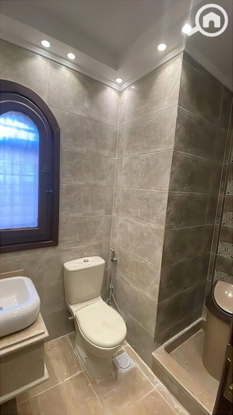 8 90DD491B-E577-445F-A7E9-2E8DF6F39A0E. jpeg