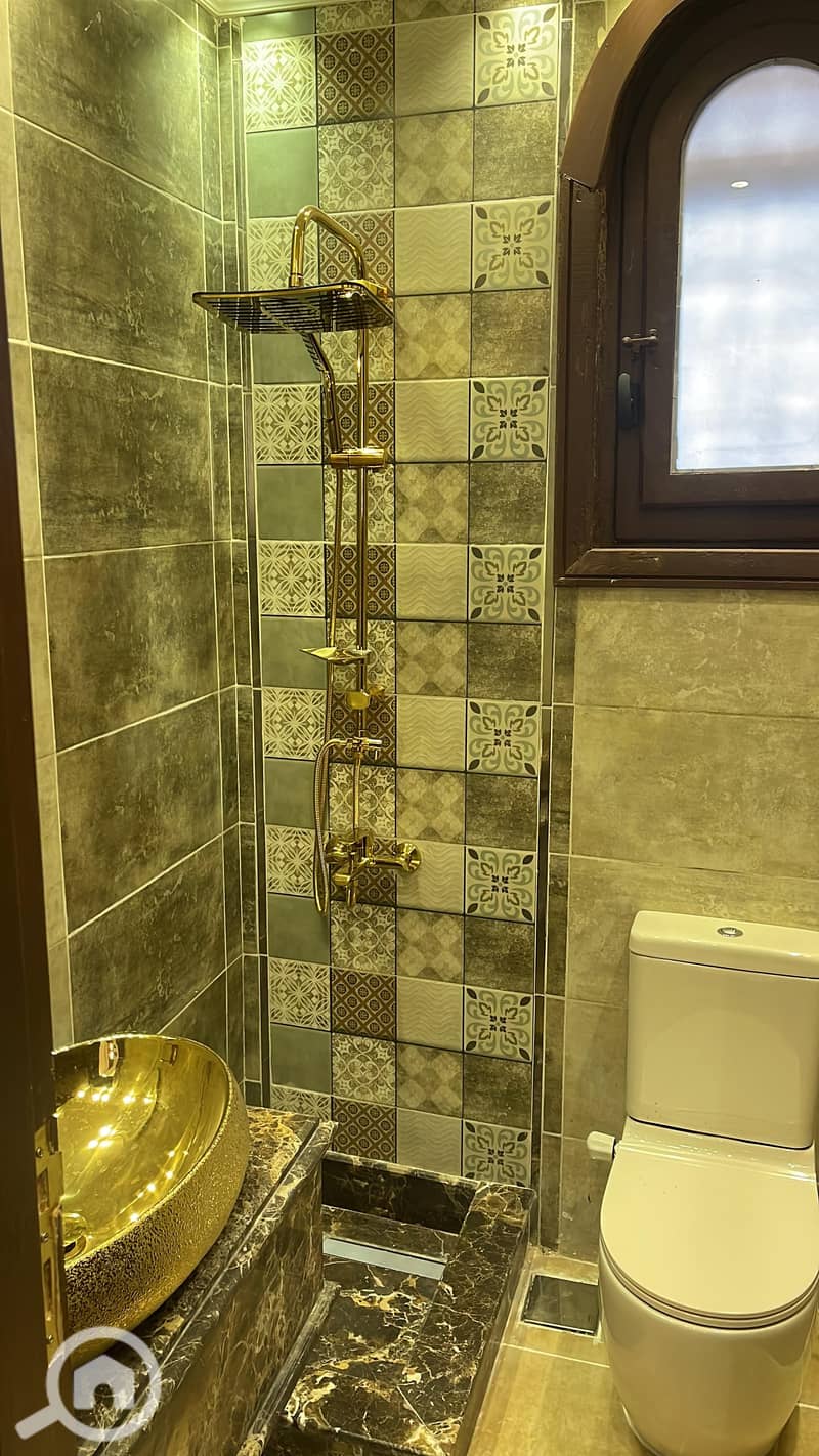 15 0522A7D2-CFBF-48B8-A632-3802B6C9F8B6. jpeg