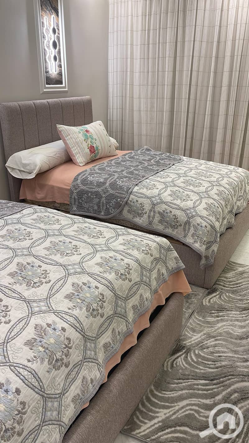 16 870E70E8-FB51-4D9E-AE3E-D9F869E28653. jpeg