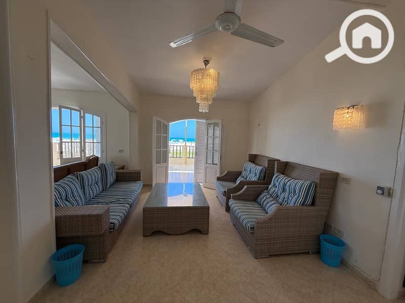 3 5CCCEFEF-3FC7-4B89-8E96-C867D2247C3C. jpeg