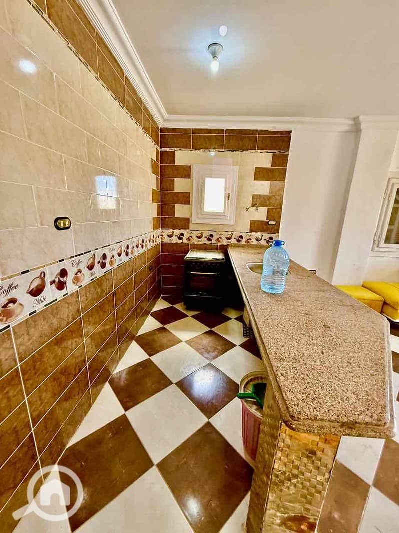 3 a43cd3ce-a008-42f2-983e-ee8c552788d7. jpg