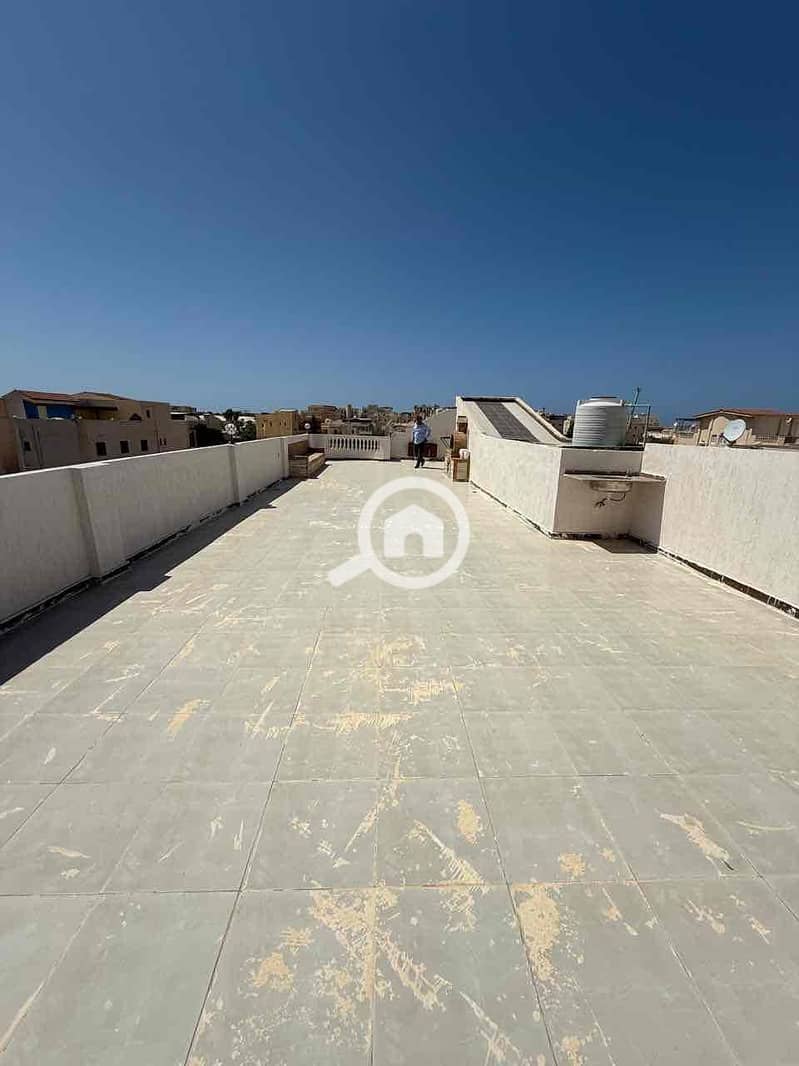 10 f5b2ad4e-fc7d-4e07-8046-ef2039965f48. jpg