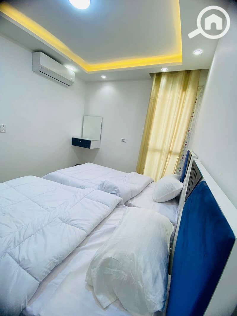 3 b5e7caec-f2bd-4b9c-b964-8fed7a95a817. jpg