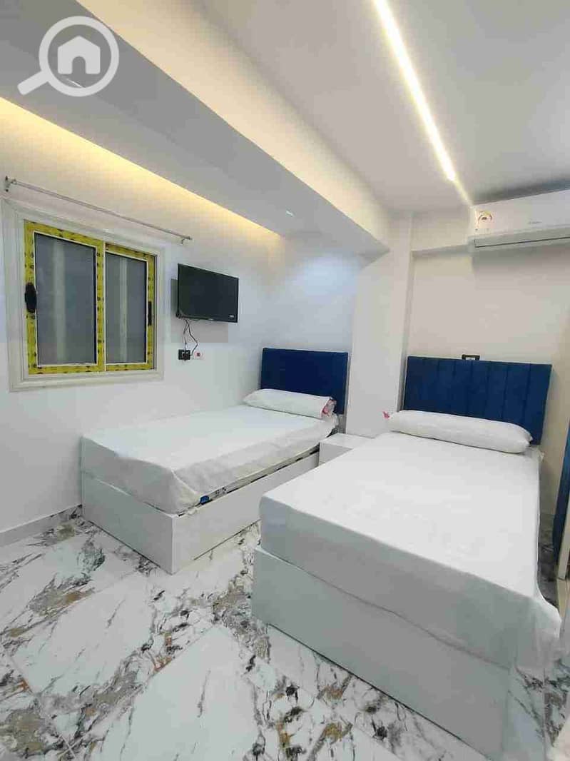 1000020042. jpg 1000020042. jpg