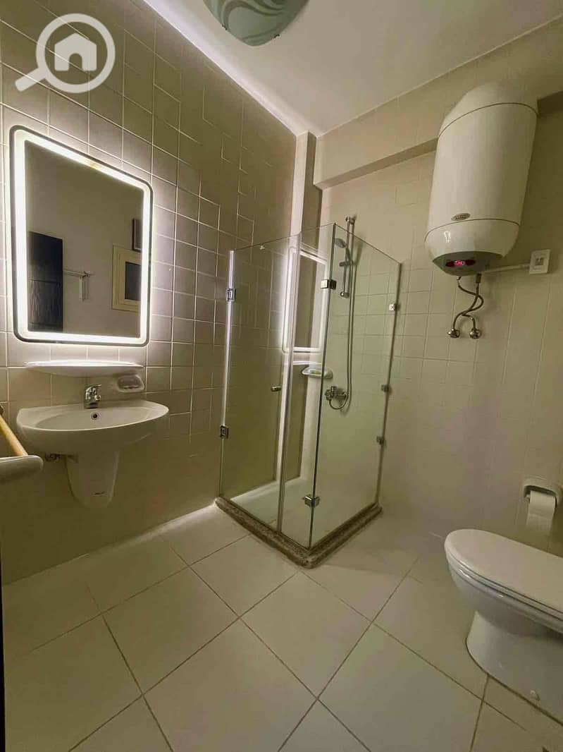 4 232d2ca2-c675-4e06-a51f-7cd328114cf1. jpg