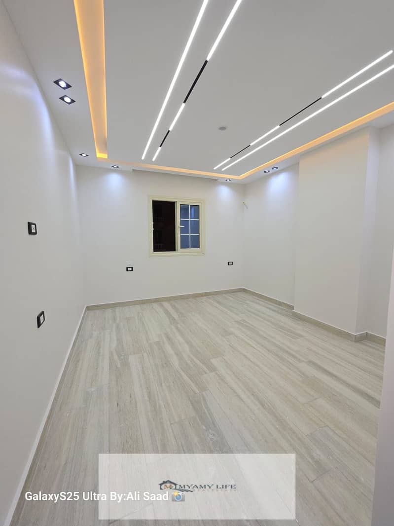 18 WhatsApp Image 2025-11-27 at 16.12. 31_6912630d. jpg