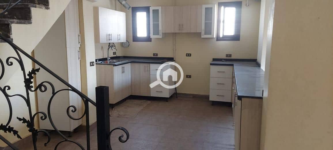 4 WhatsApp Image 2025-11-28 at 11.32. 03_05da7ad8. jpg