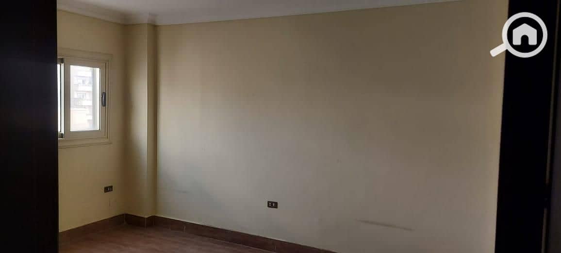 5 WhatsApp Image 2025-11-28 at 11.32. 04_10db298a. jpg