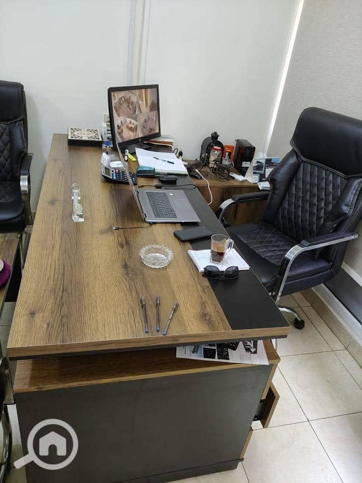 4 63a02d21-14f0-4249-8e84-2d9b353b8167. jpeg