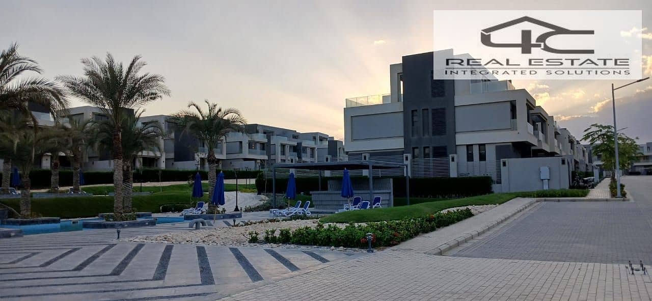 10 WhatsApp Image 2025-10-09 at 12.16. 37_58dd7dda. jpg