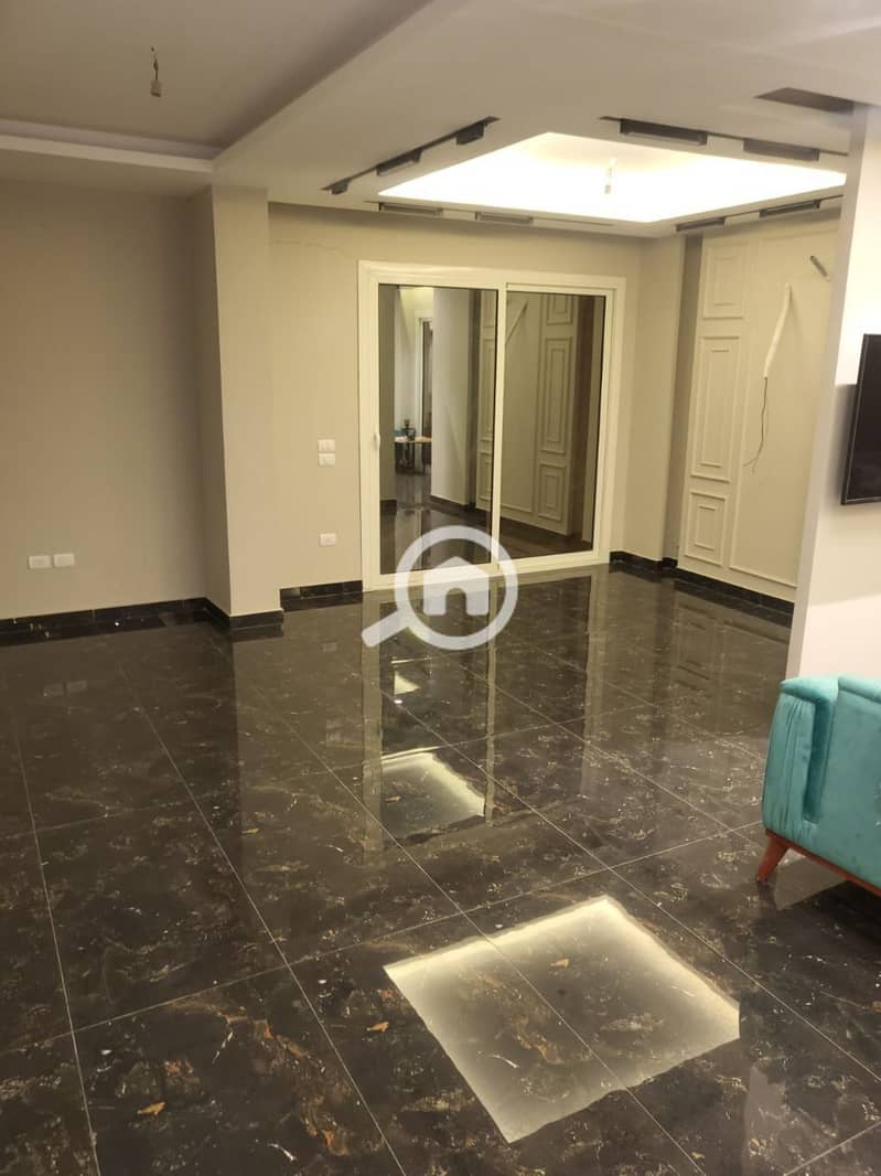 4 photo_5839211869929934124_y. jpg