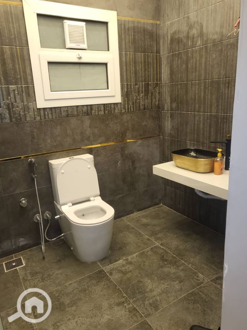 12 photo_5839211869929934136_y. jpg