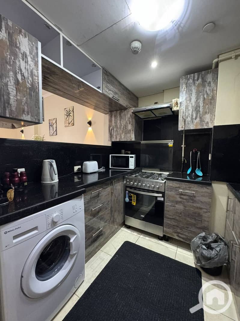 9 photo_5839211869929934109_y. jpg