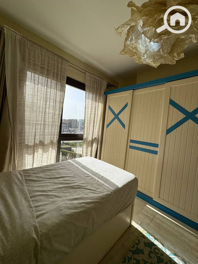 11 photo_5839211869929934103_y. jpg