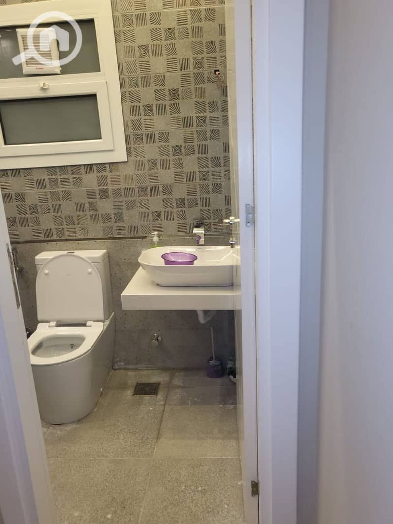 12 photo_5839211869929934115_y. jpg