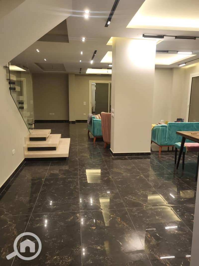 23 photo_5839211869929934134_y. jpg