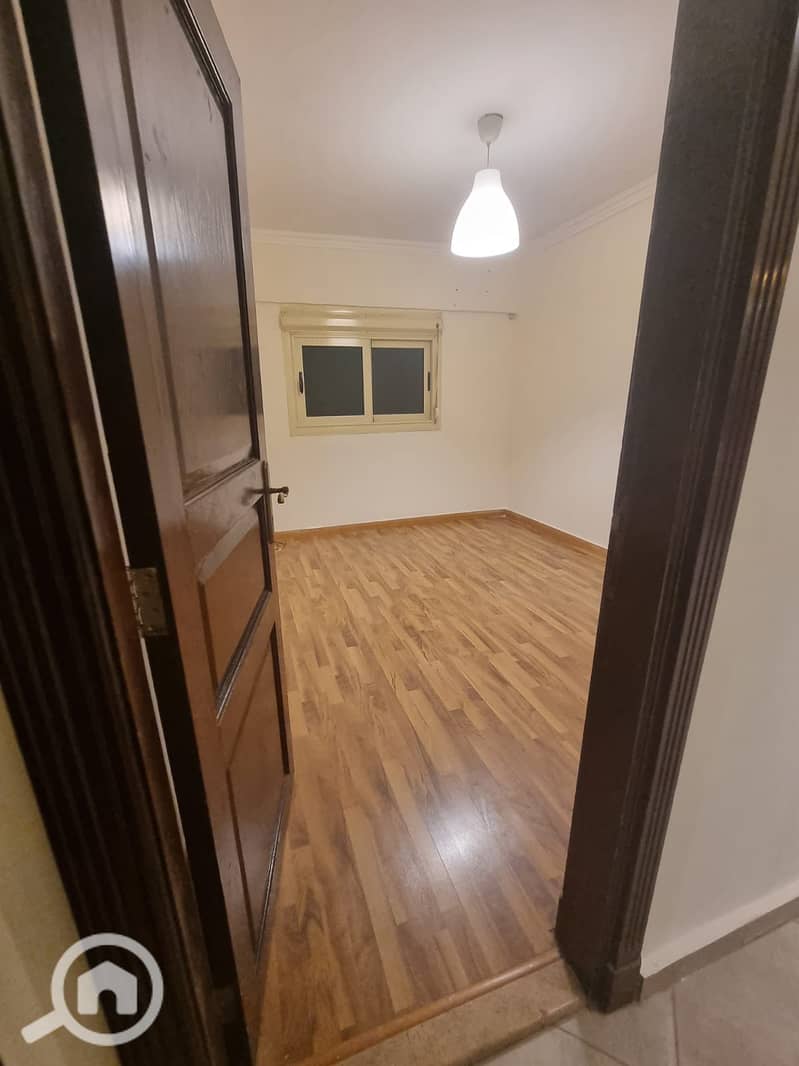 4 97d3e529-94a9-491a-b418-3b2b0430c268. jpeg