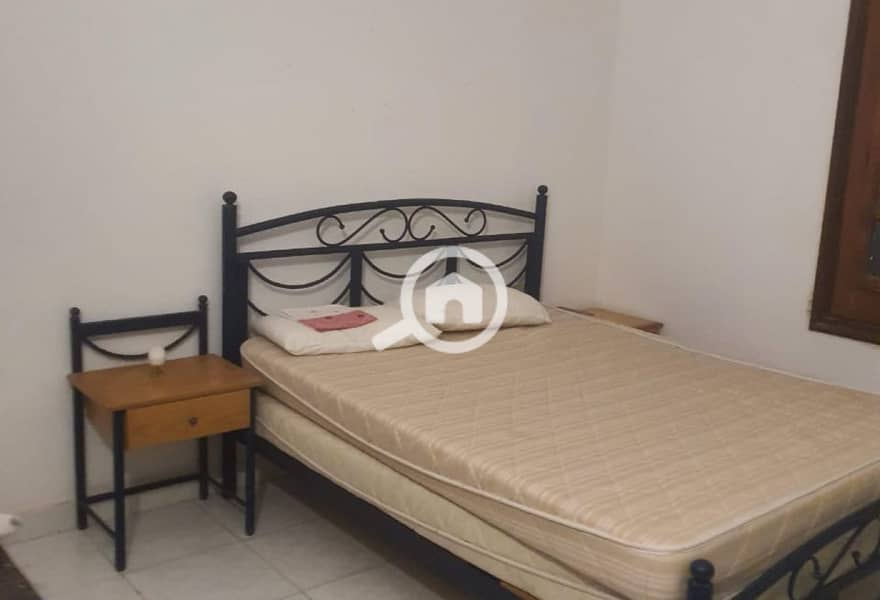 16 e50f2d2b-d333-49ed-b44b-04e780462ac0. jpg