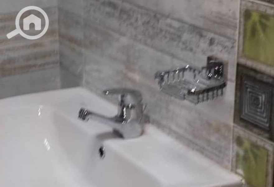 12 908fc732-4047-403a-9b68-81c8d1b729ea. jpg