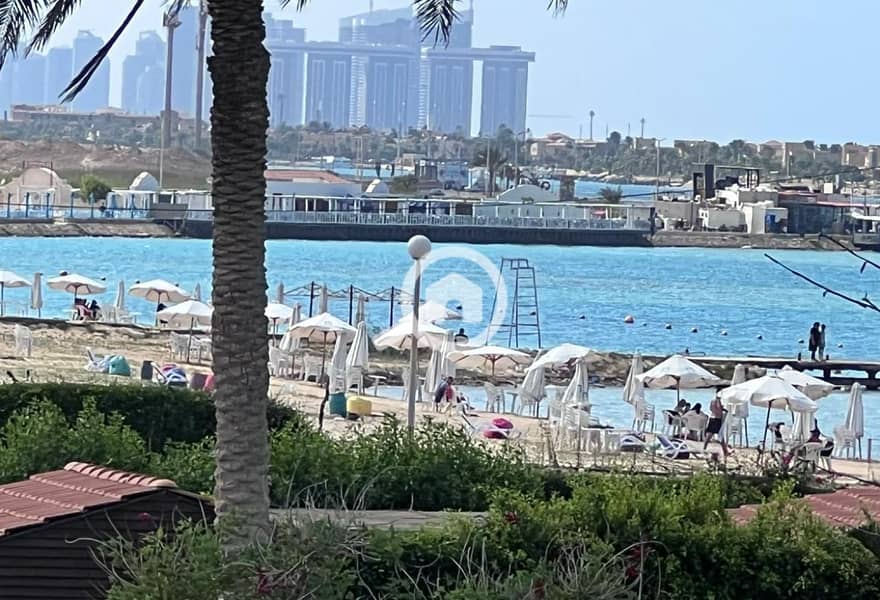 2 0481bb0d-3e17-4946-ad89-2e2525b8e4e0. jpg