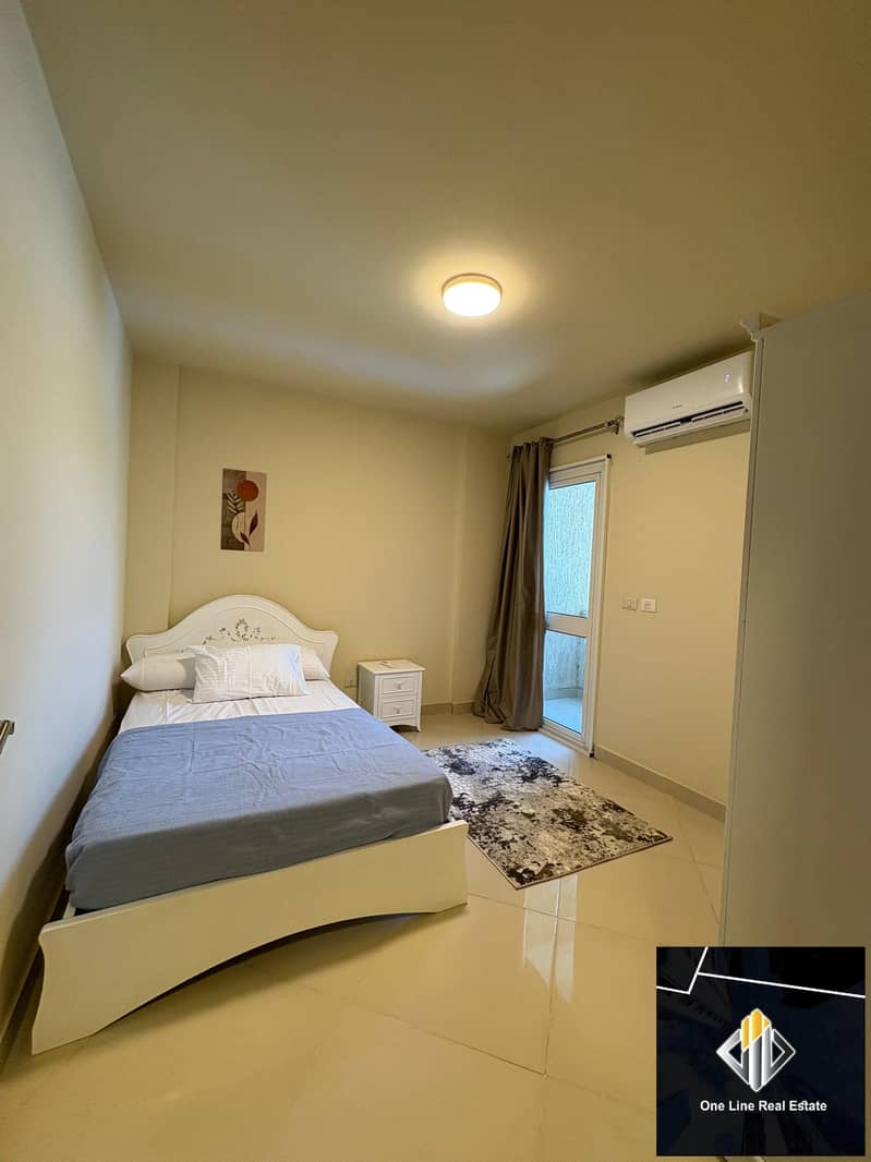 19 5df58512-853d-41c9-baa5-034e7d3a7b4d. jpeg