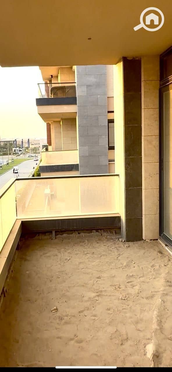 8 c75cda8d-d7cb-4927-b408-22f68601478a. jpg