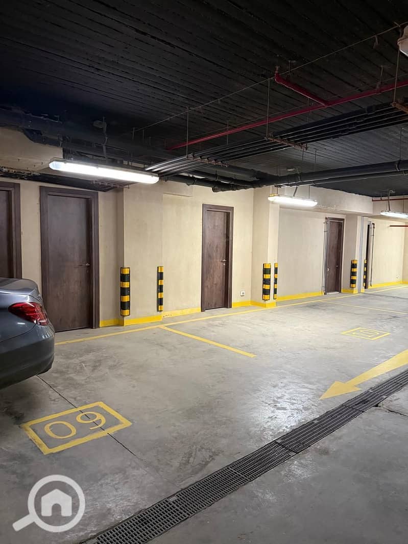 14 b8d38850-9ff8-4e11-9e43-87f7521ee32b. jpg