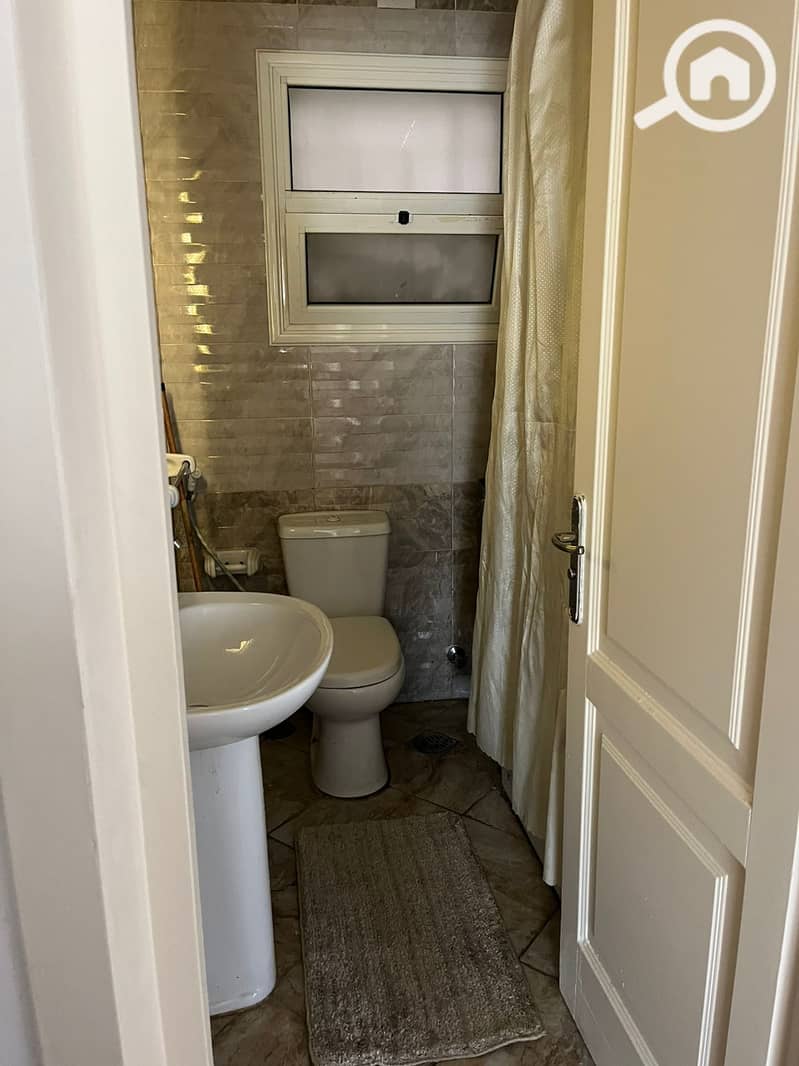 12 14e66f29-681c-4a91-a8cc-c92c59463398. jpeg