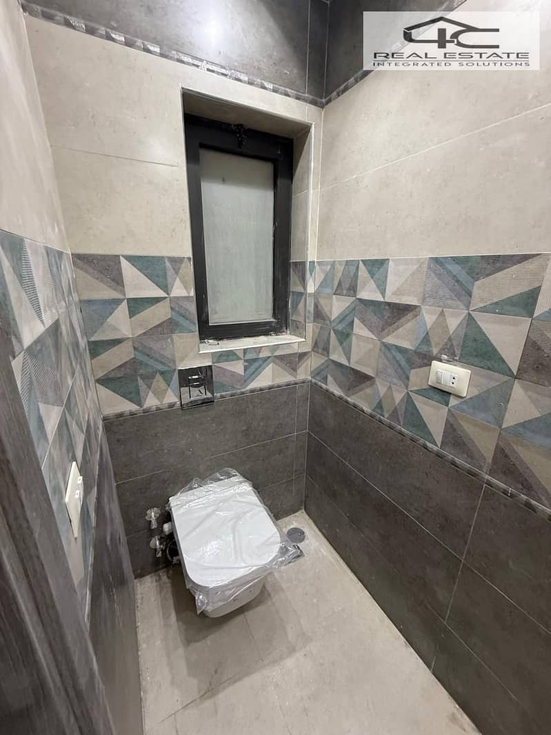 11 WhatsApp Image 2025-11-27 at 11.21. 38 PM. jpeg