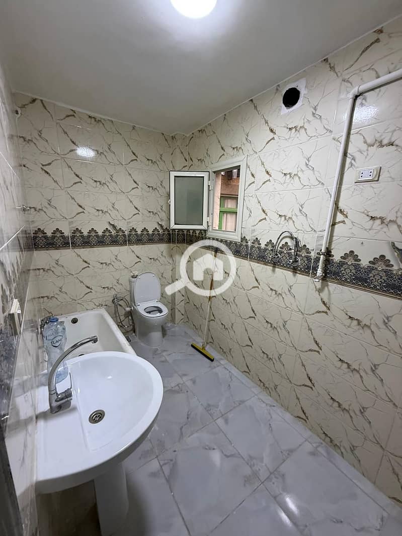 8 WhatsApp Image 2025-11-01 at 9.43. 37 AM (1). jpeg