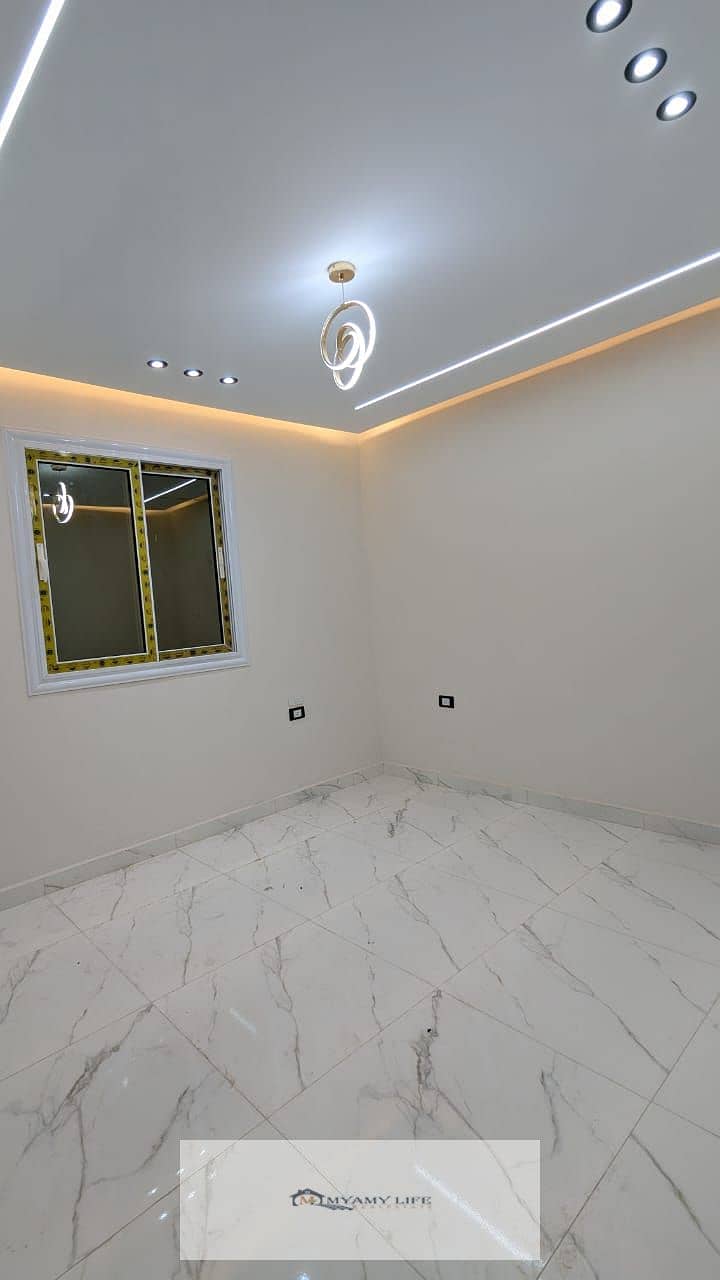 17 WhatsApp Image 2025-11-28 at 13.43. 49_545f0f62. jpg