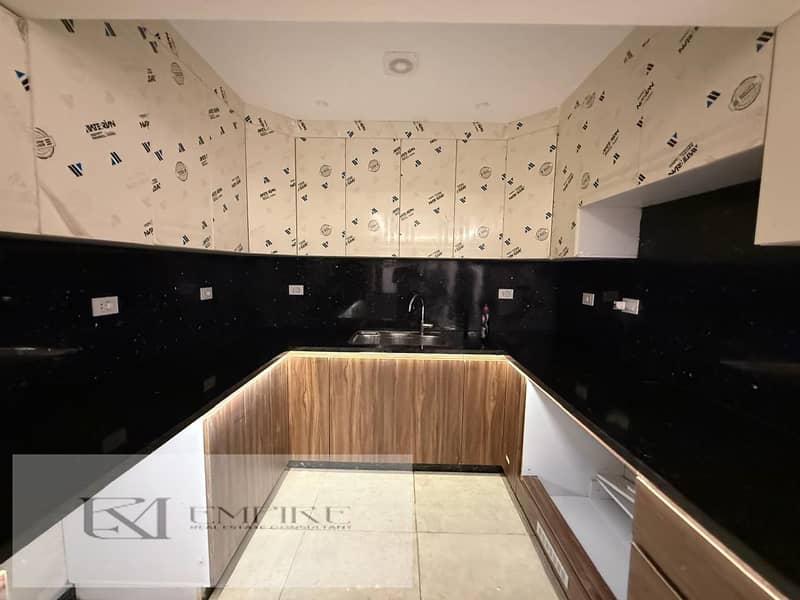 14 WhatsApp Image 2025-11-24 at 20.13. 54_06363987. jpg